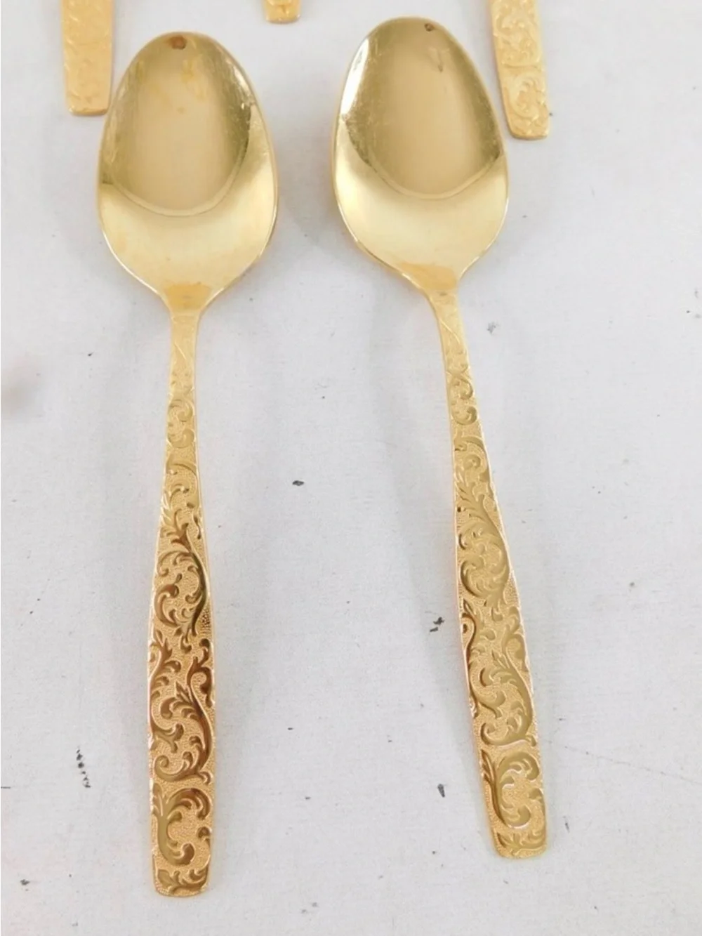 Americana Golden Heritage Gold Tone Dinnerware Flatware Set elegant home dining